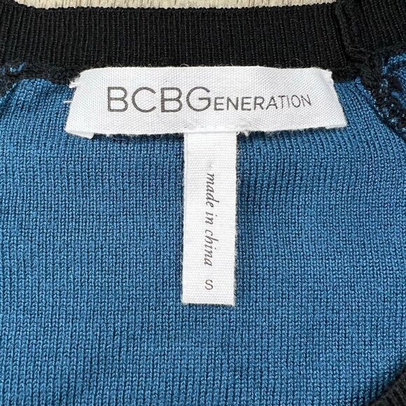 BCBGeneration, Cropped Long Sleeve Sweater, Ombré Speckled Pattern, Size Small - Picture 5 of 9